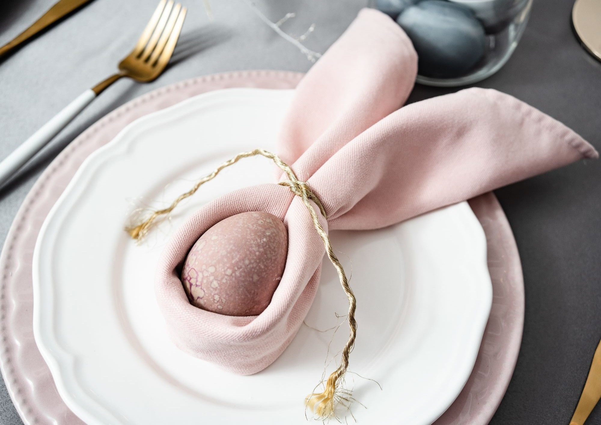 Célébrez Pâques autour de belles bouteilles